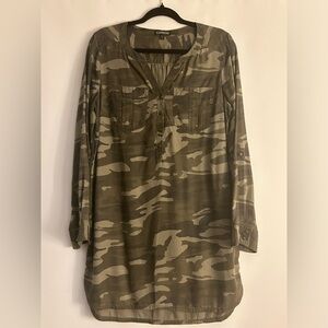 EXPRESS OLIVE CAMOUFLAGE SHIRT MINI DRESS WOMEN’S SIZE MEDIUM